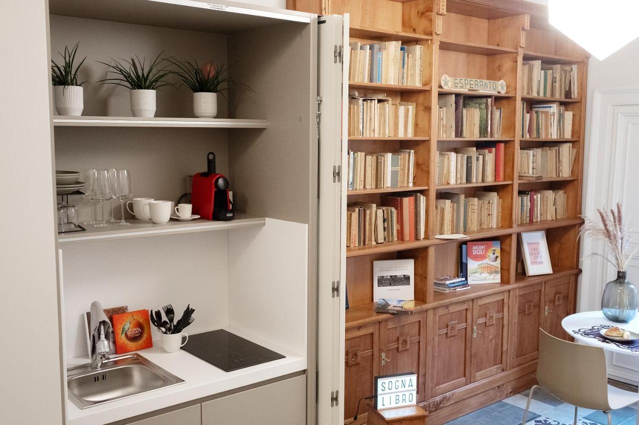 Sognalibro Bed And Books Bed & Breakfast Ragusa Exterior photo